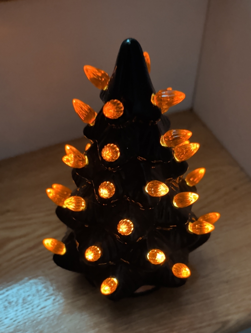 New Halloween Ceramic Tree